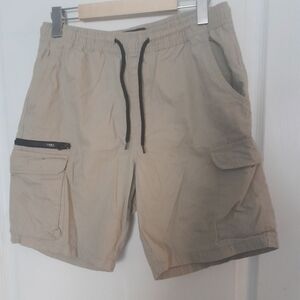 Urban Heritage Beige Men’s Cargo Shorts with Black Drawstring